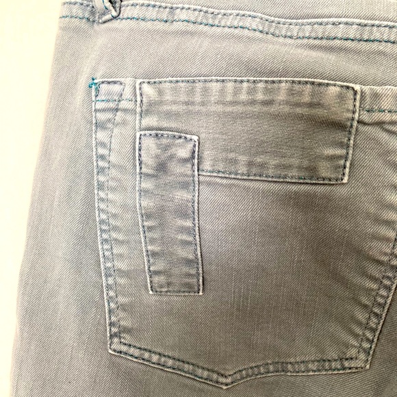 LOFT Jeans. - Picture 8 of 10